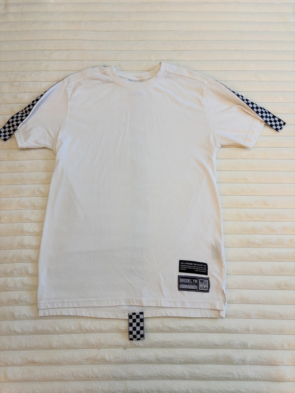 Brooklyn Xpress White Streetwear T-Shirt Checkered Detail M